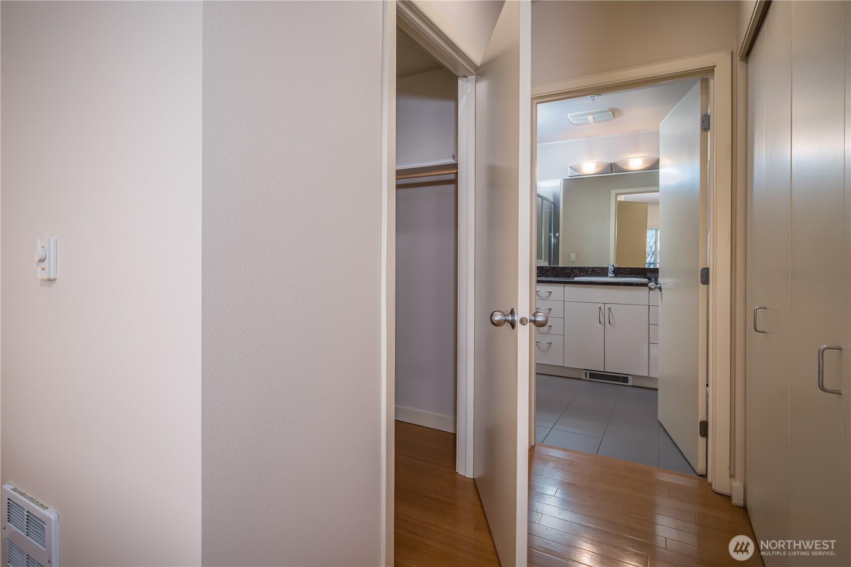 1 Broadway Unit: 211