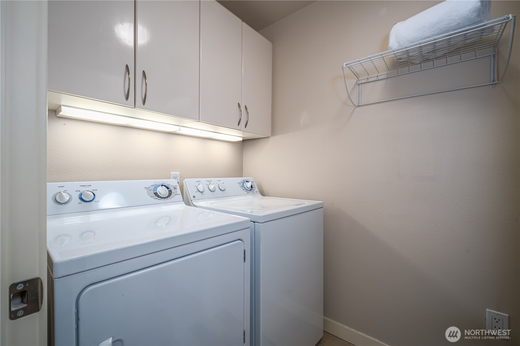1 Broadway Unit: 211