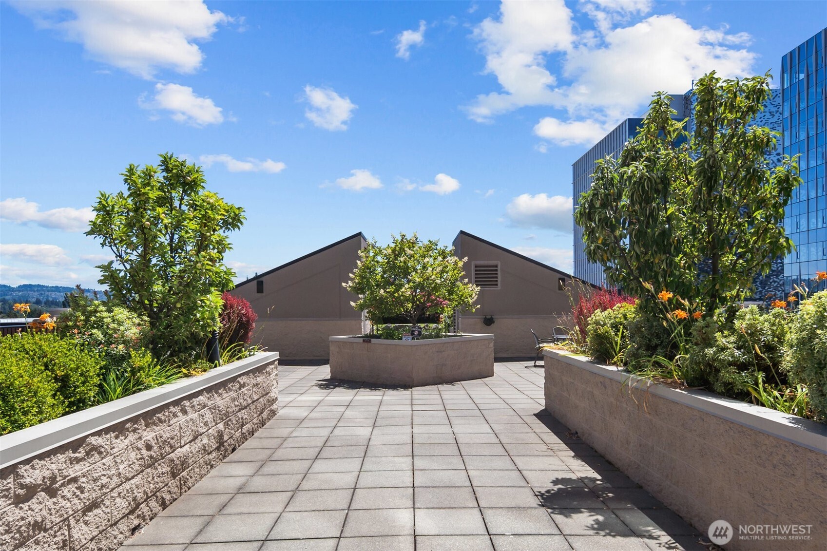 177 107th Avenue NE Unit: 1702