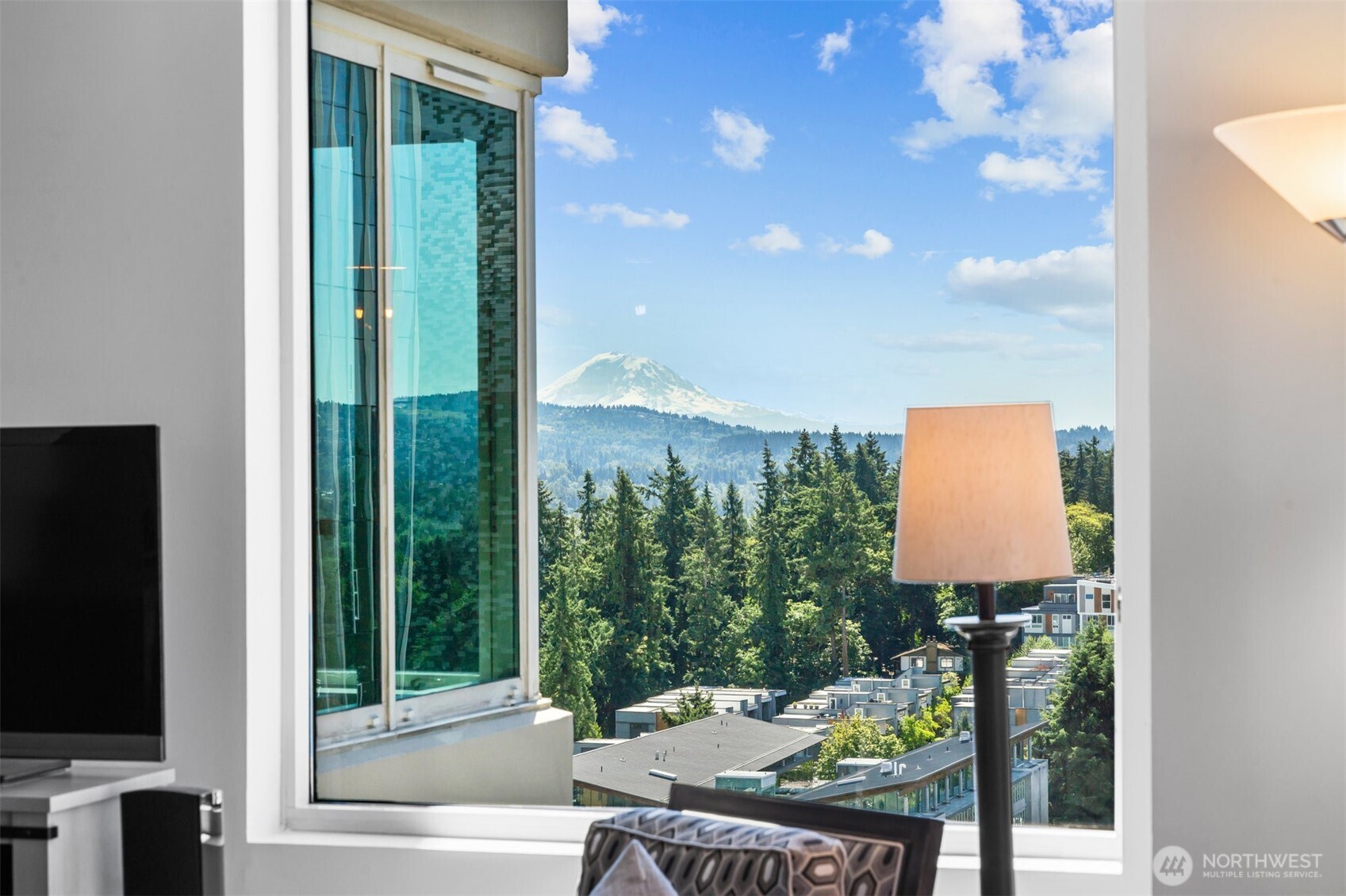 177 107th Avenue NE Unit: 1906