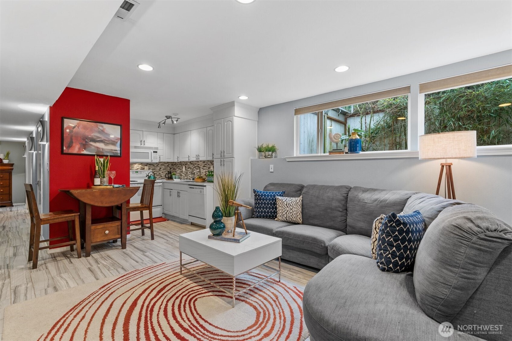 15612 38th Avenue NE