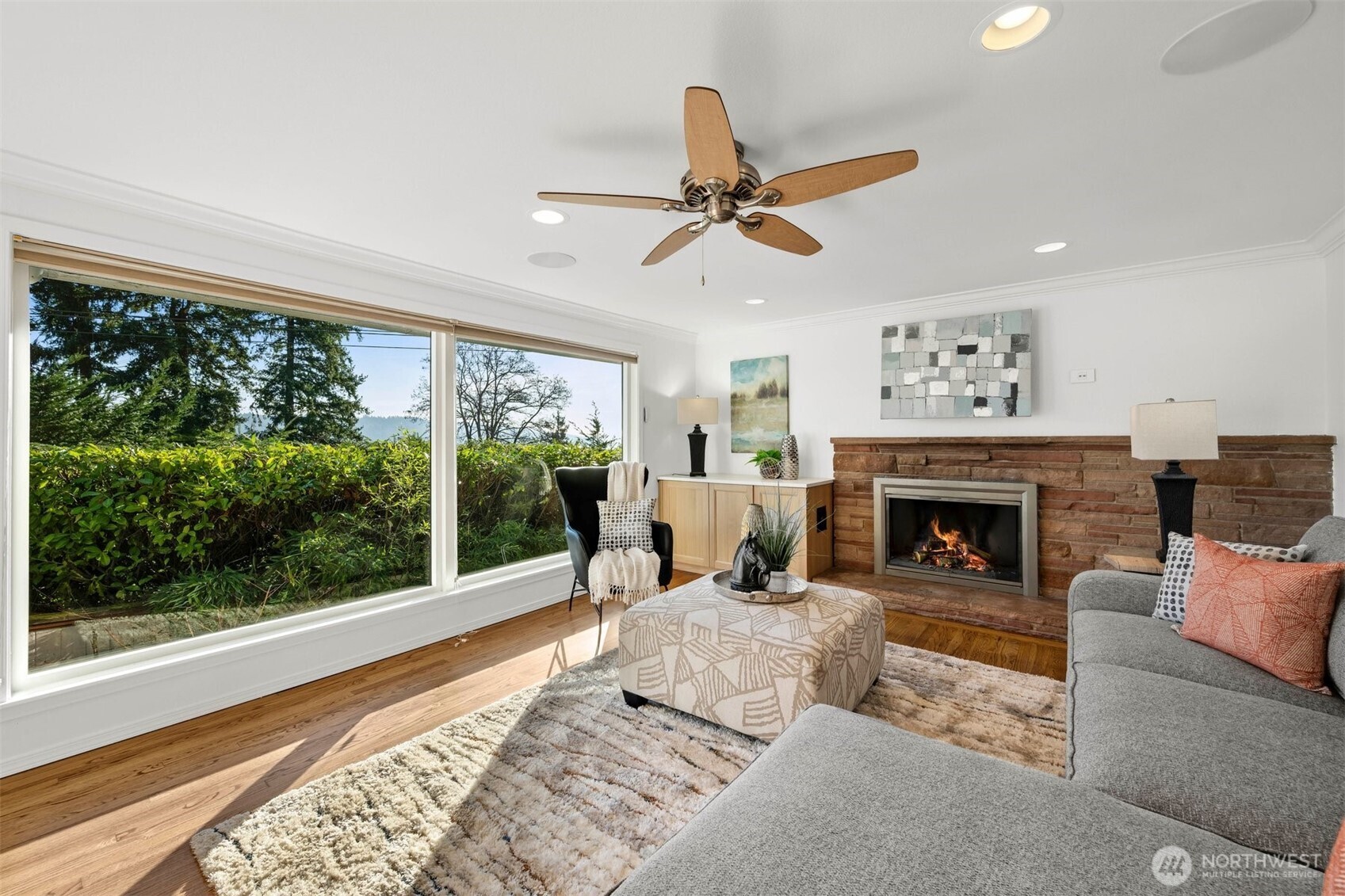 15612 38th Avenue NE