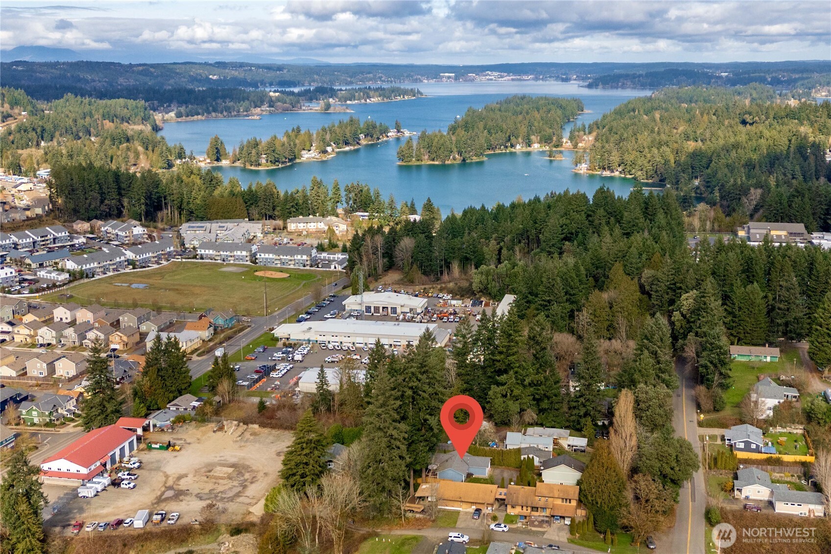 127 Bremerton Boulevard W