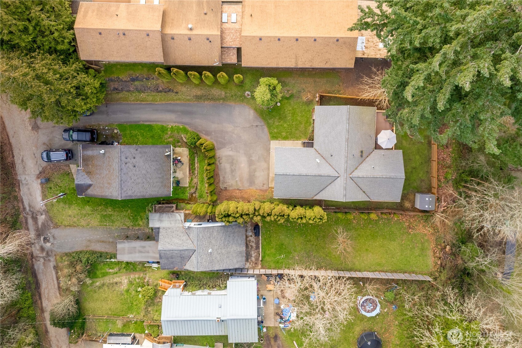 127 Bremerton Boulevard W