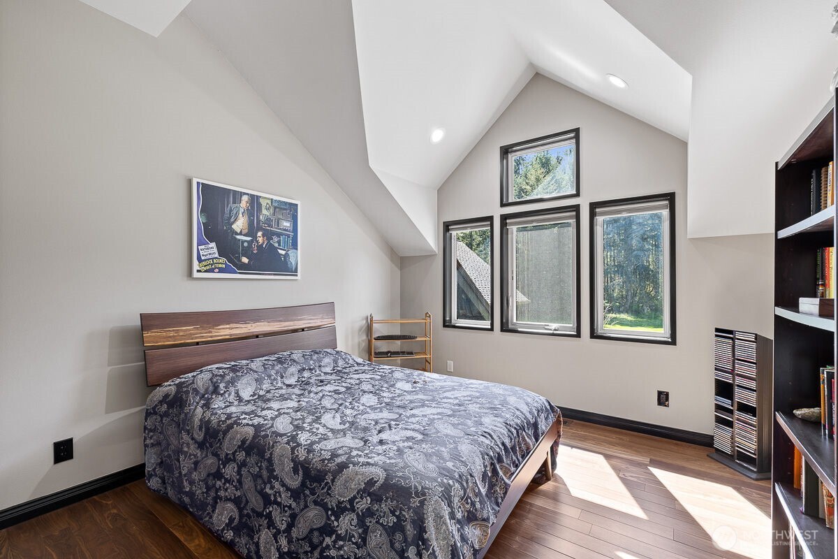 17906 80th Street NE