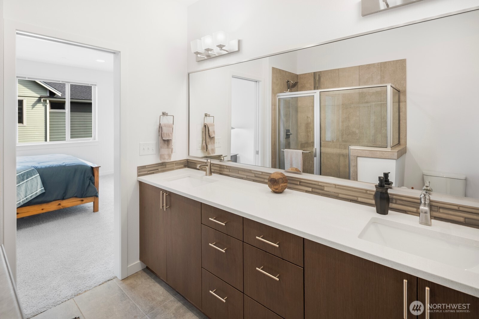 15788 NE 14th Alley