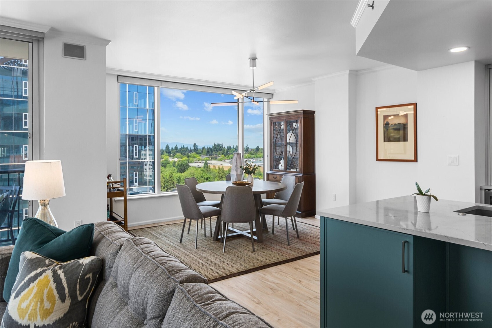 177 107th Avenue NE Unit: 1906