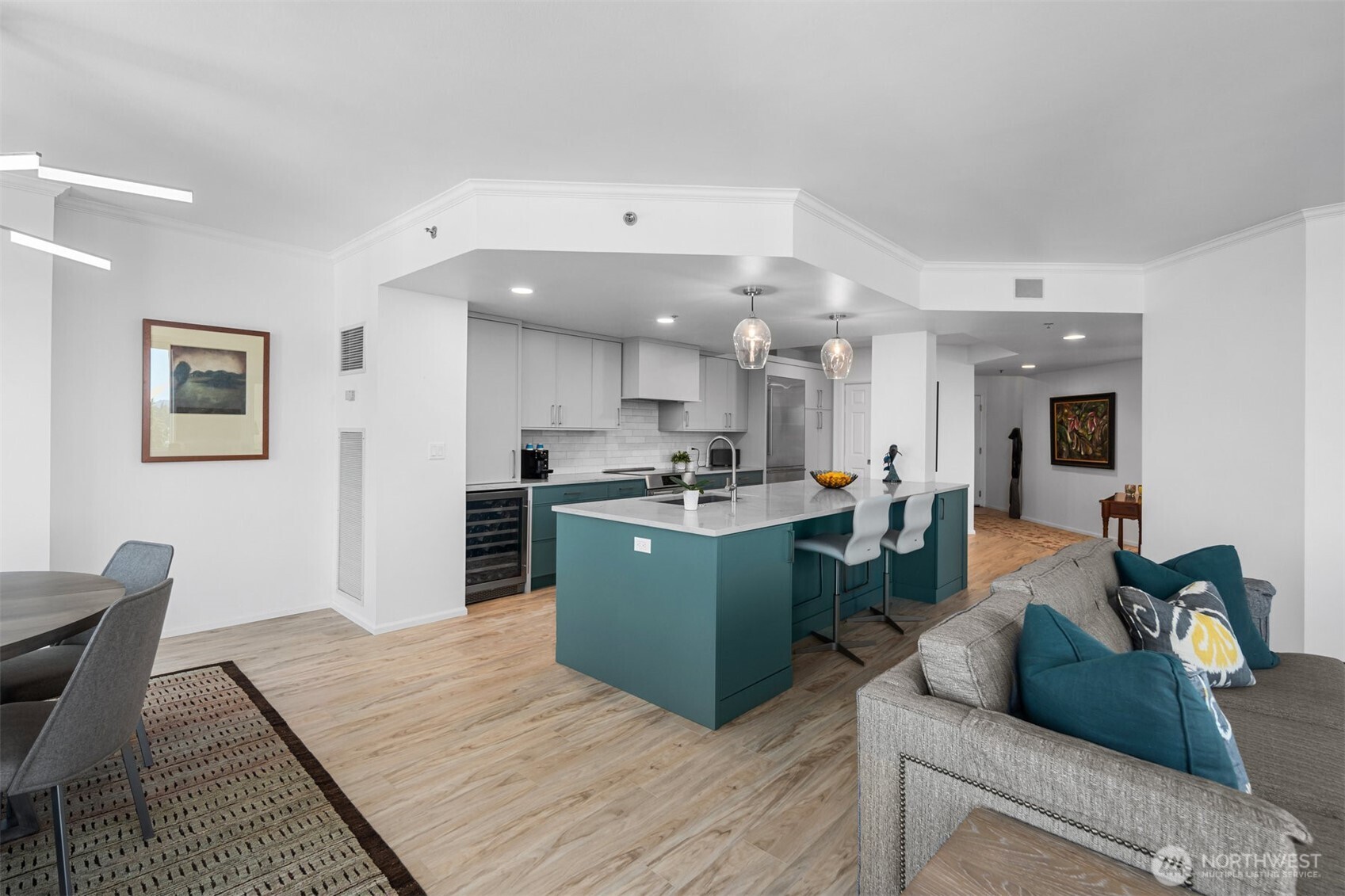 177 107th Avenue NE Unit: 1906