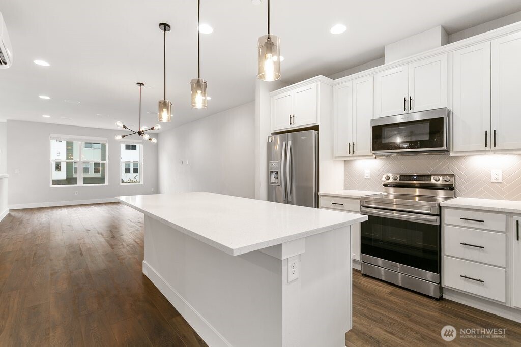 13421 Admiralty Way Unit: D3