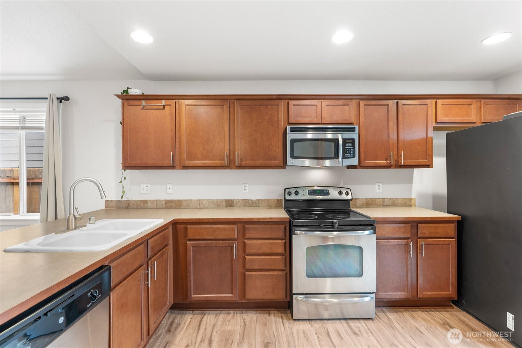 9610 203rd Street E