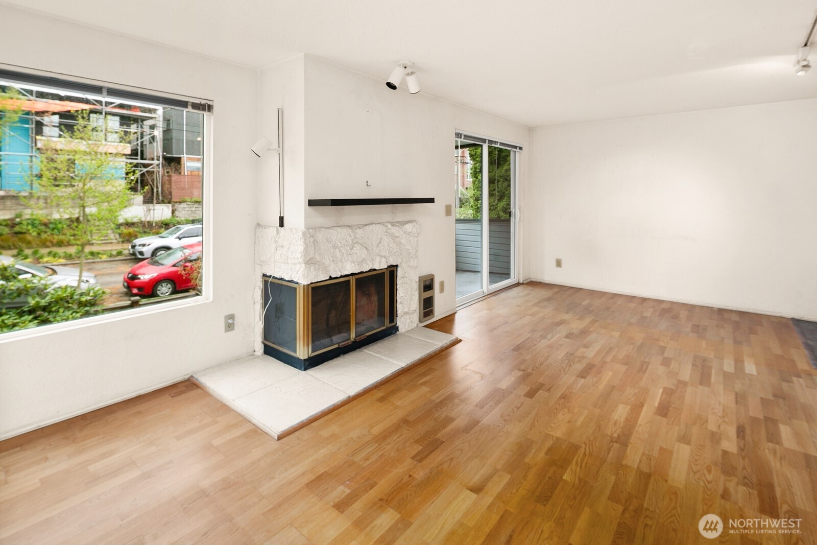 1836 25th Avenue Unit: 204