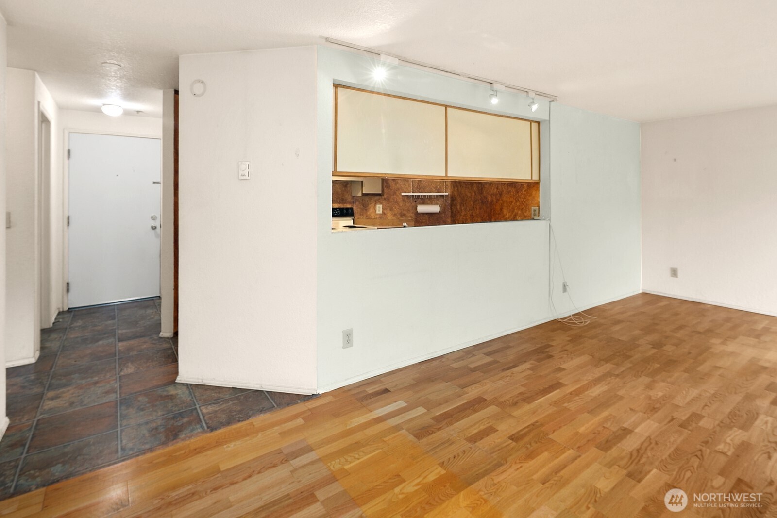 1836 25th Avenue Unit: 204