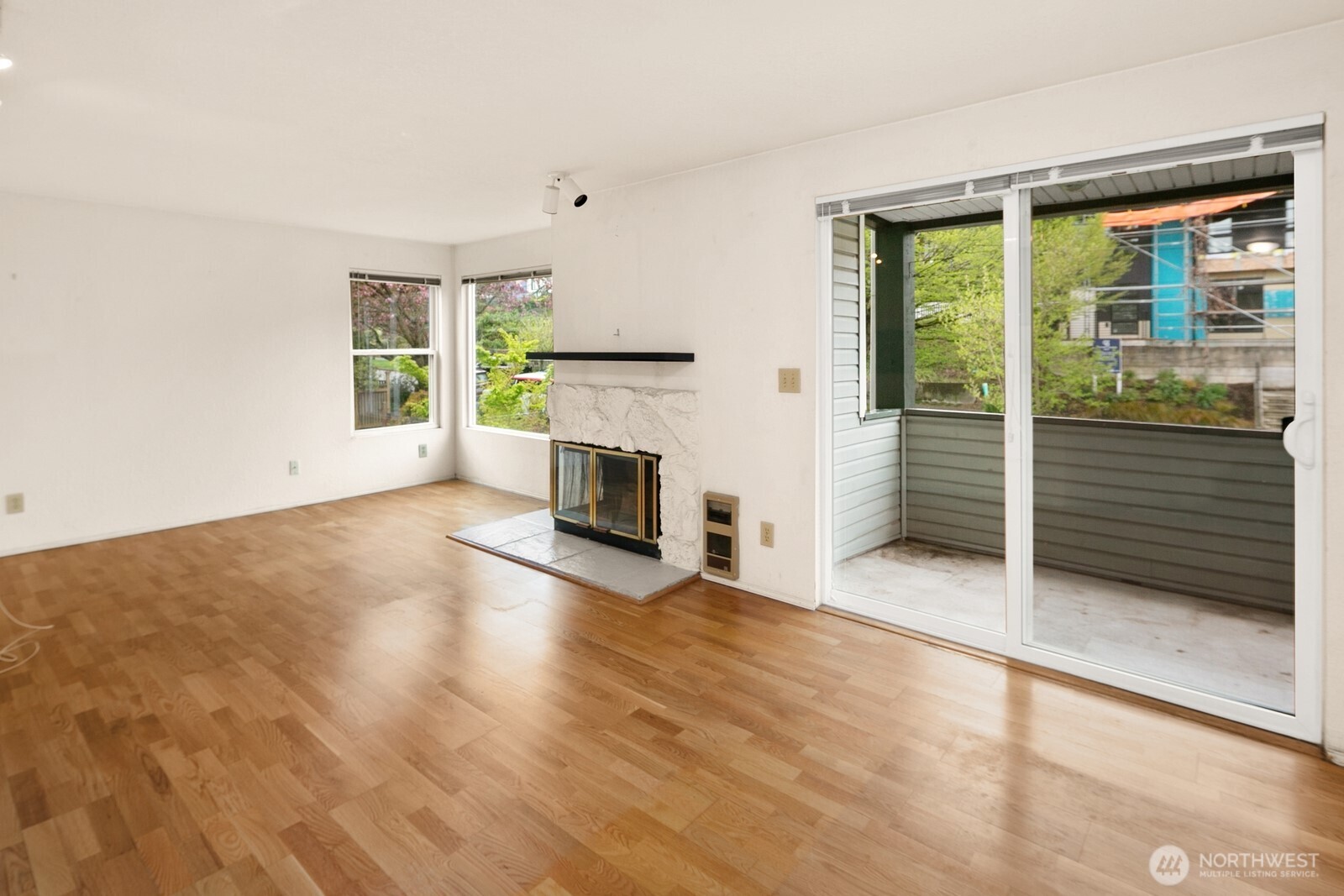 1836 25th Avenue Unit: 204