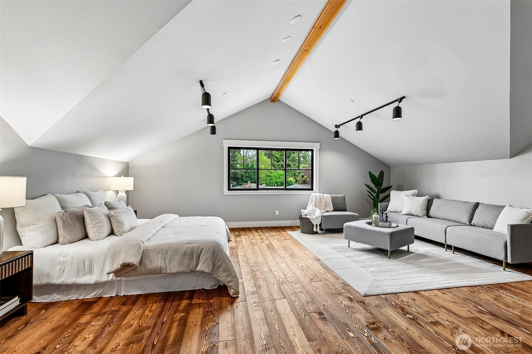 12405 NE 108th Place