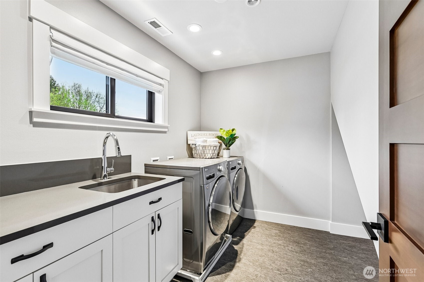 12405 NE 108th Place