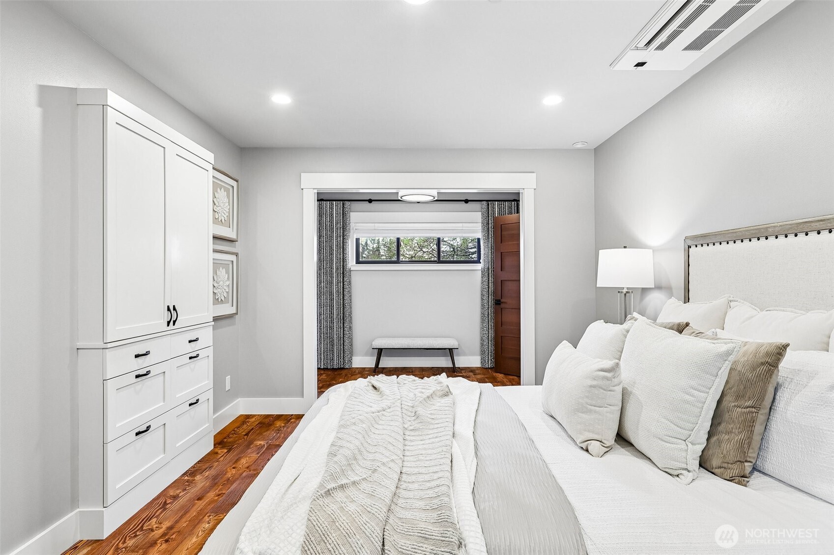 12405 NE 108th Place