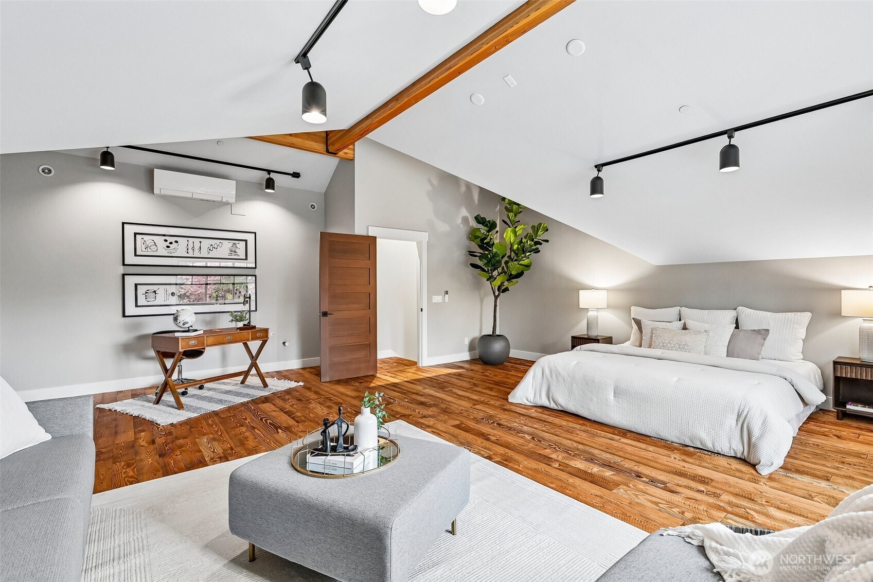 12405 NE 108th Place