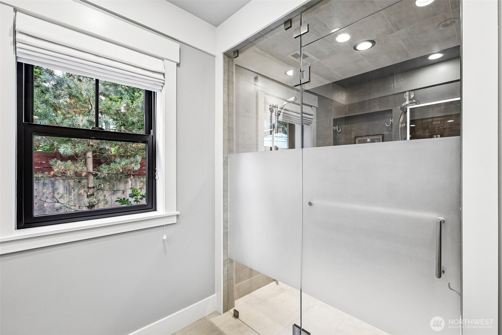 12405 NE 108th Place