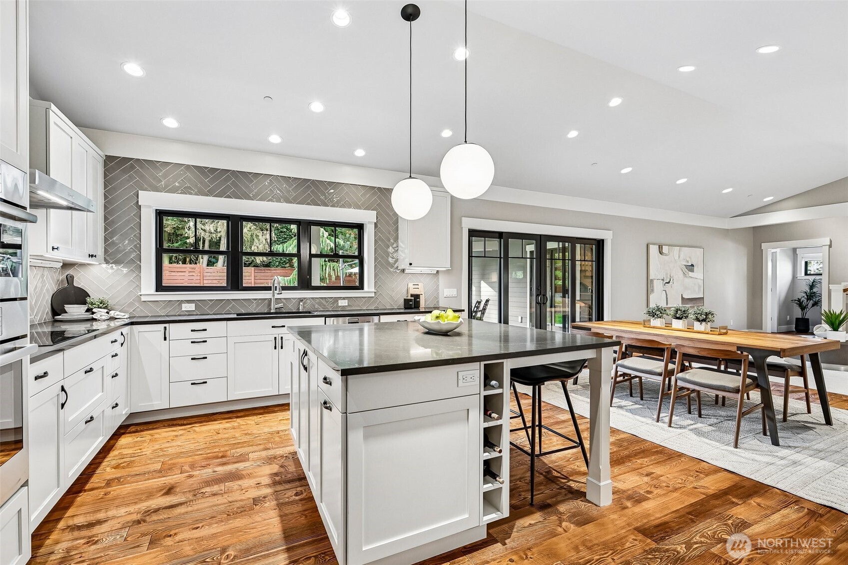 12405 NE 108th Place