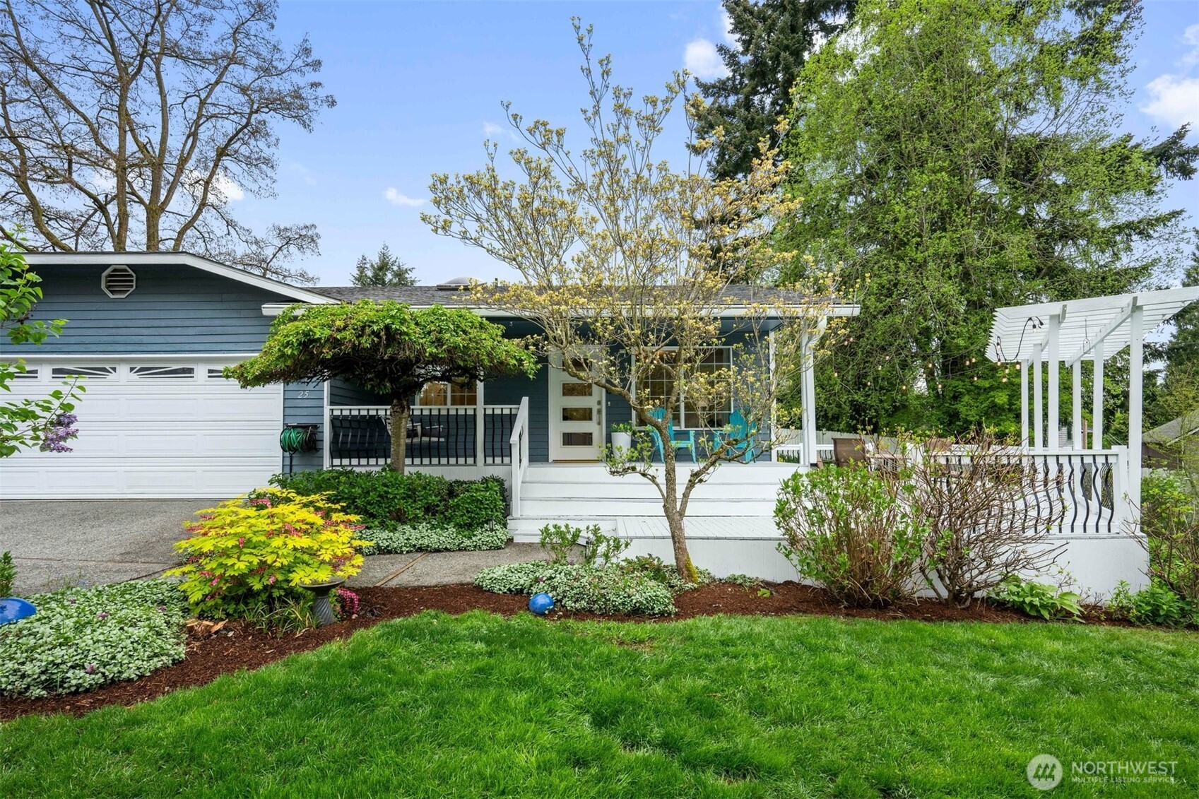 25 E Intercity Avenue