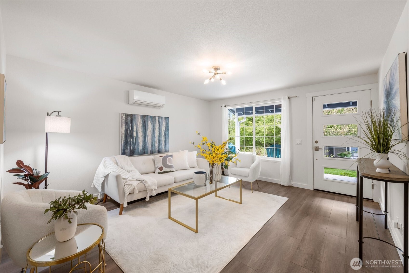 25 E Intercity Avenue