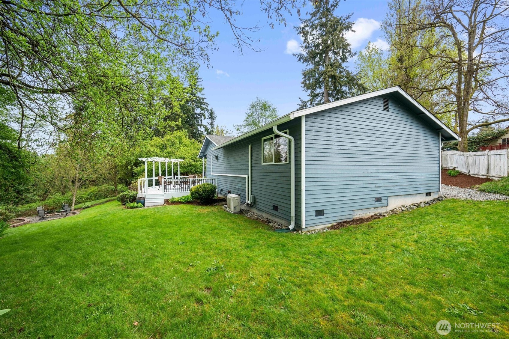 25 E Intercity Avenue