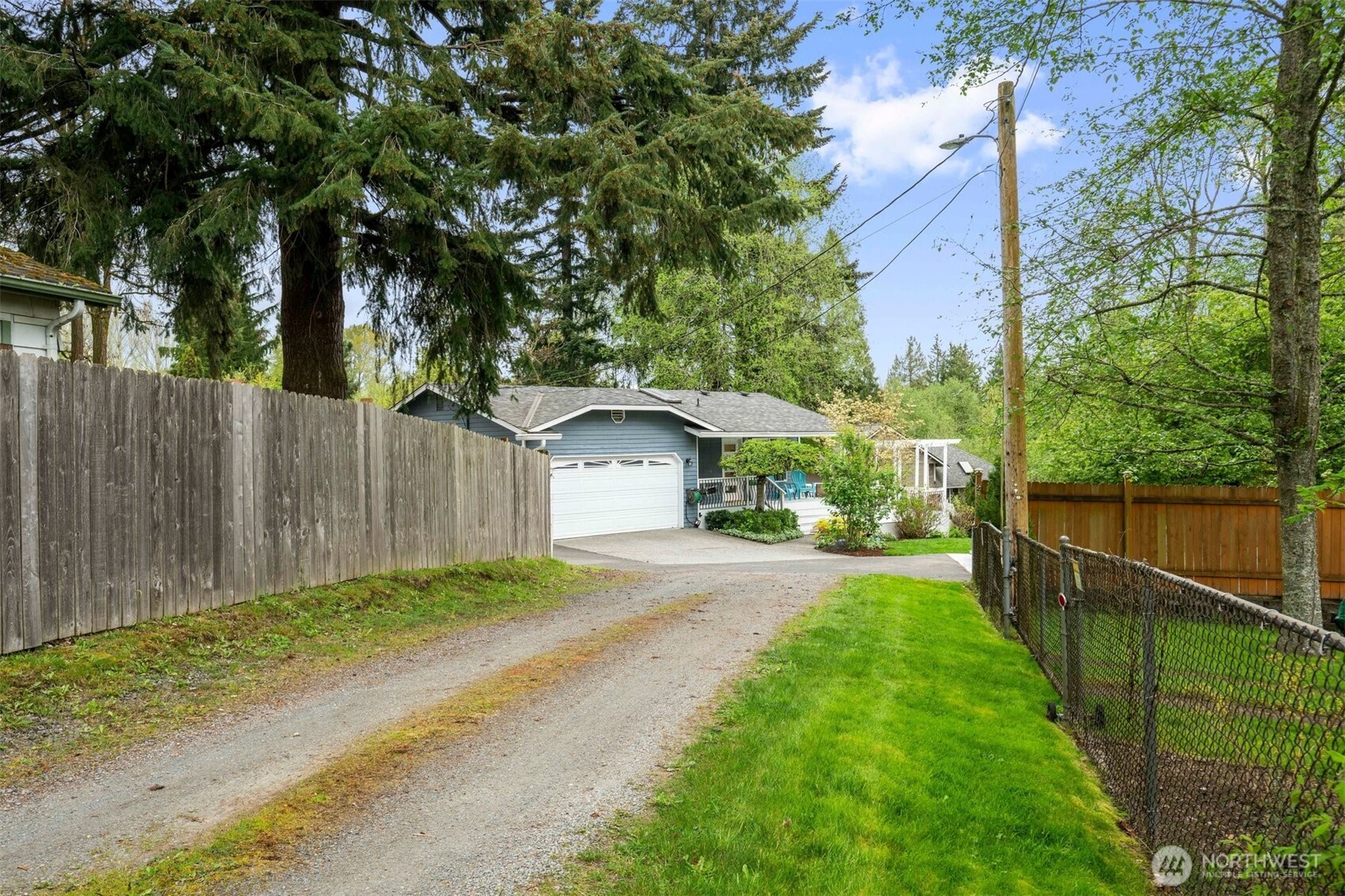 25 E Intercity Avenue