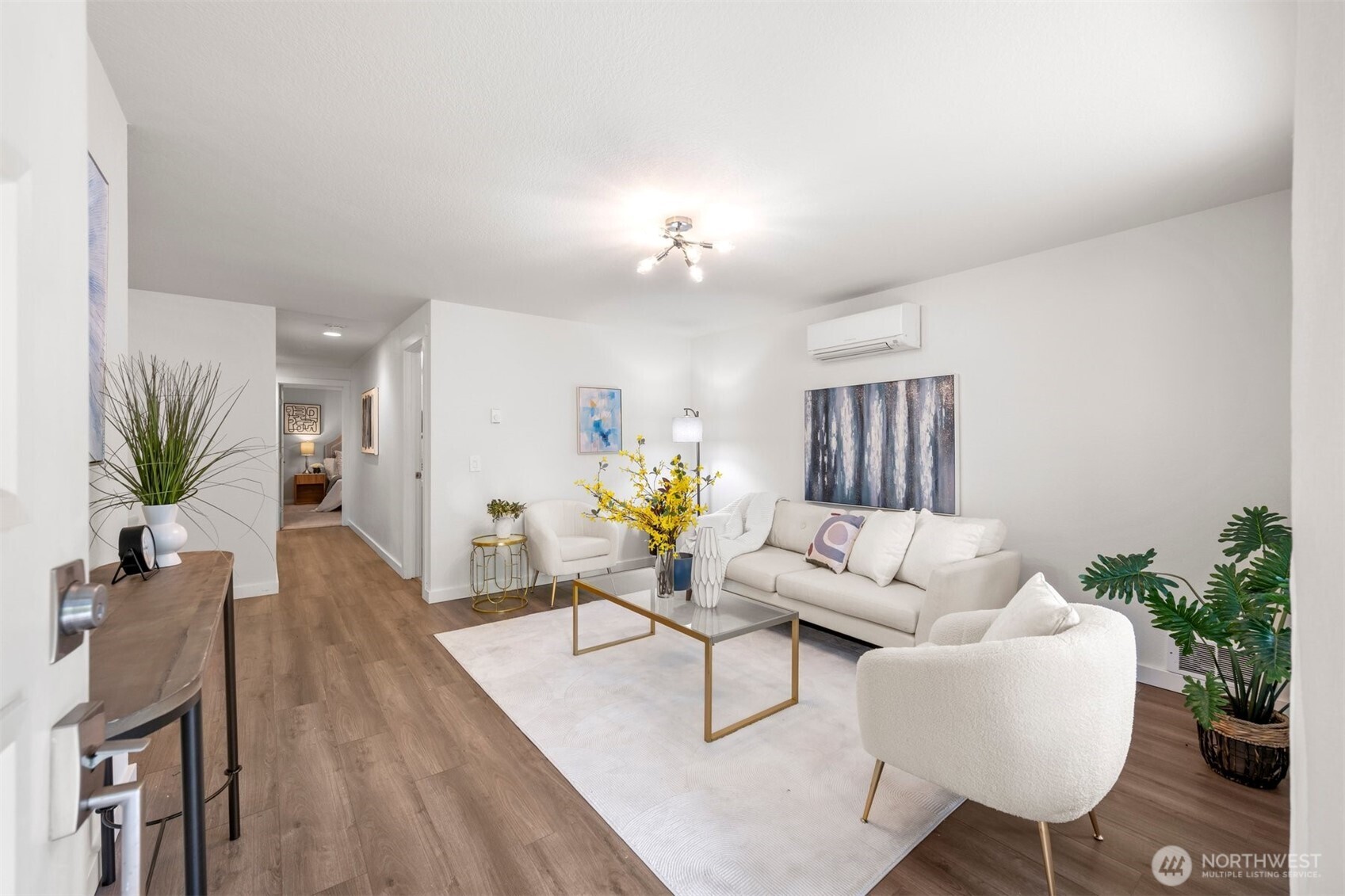 25 E Intercity Avenue