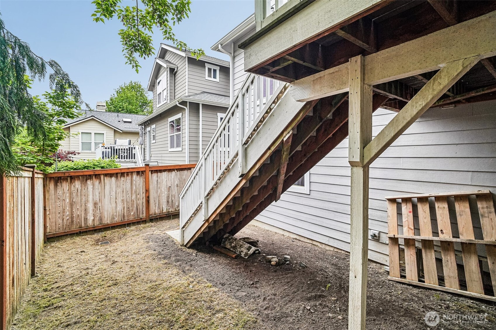 4530 5th Drive SE