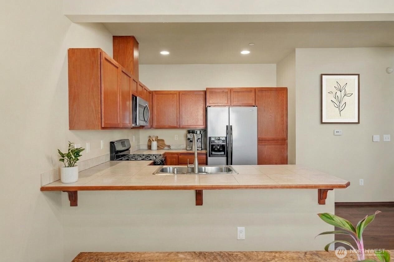 9237 11th Place NE Unit: A
