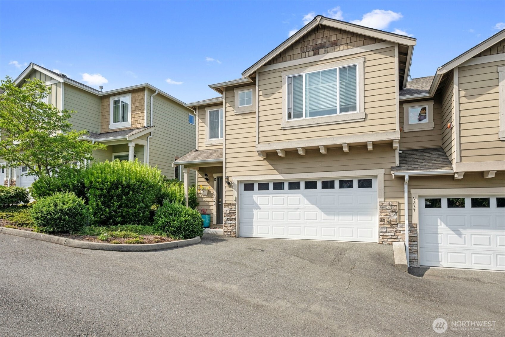 9237 11th Place NE Unit: A