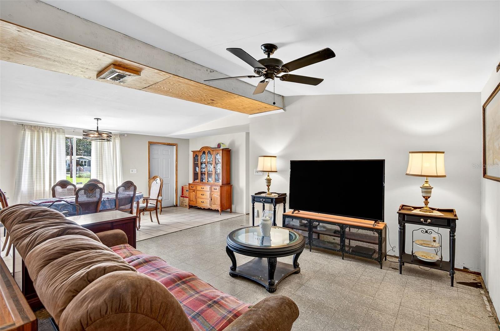 1105 BRANCH ACRES DR