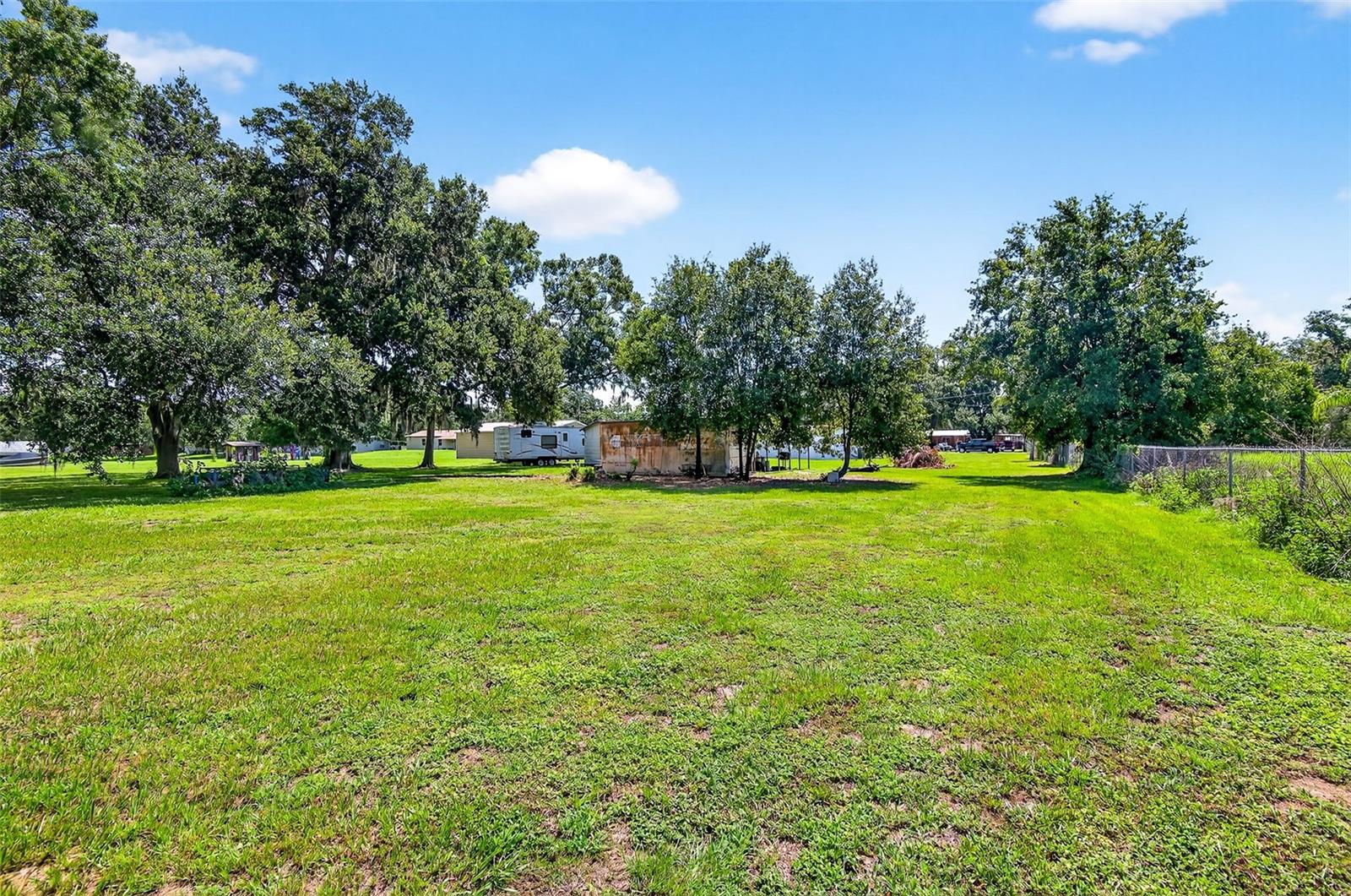 1105 BRANCH ACRES DR