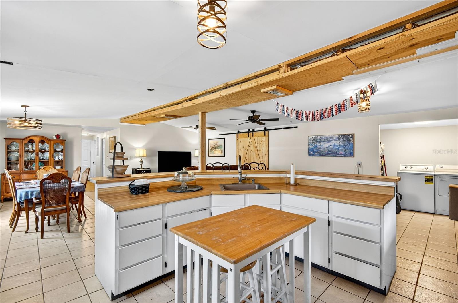 1105 BRANCH ACRES DR
