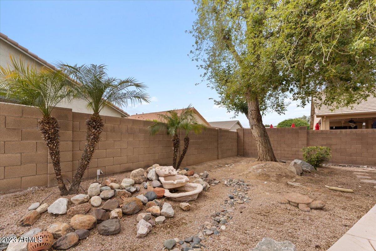 17645 W BROWNING Drive