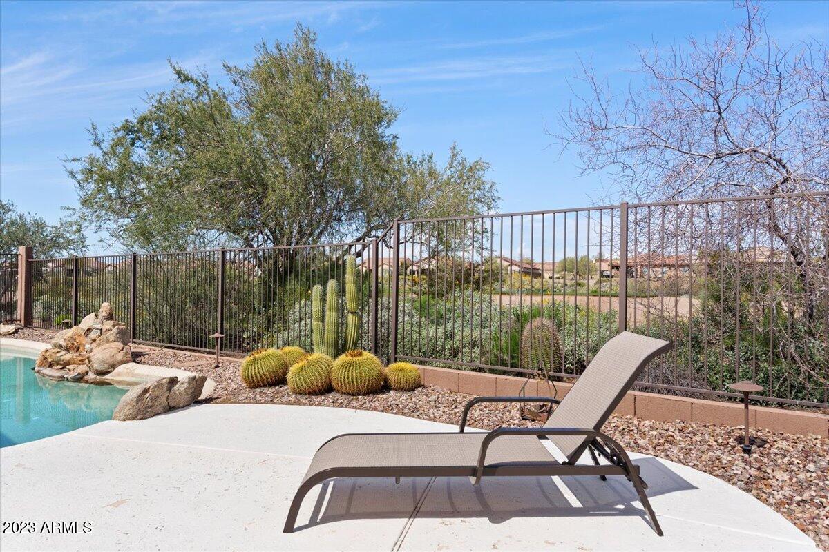 42032 N EMERALD LAKE Drive