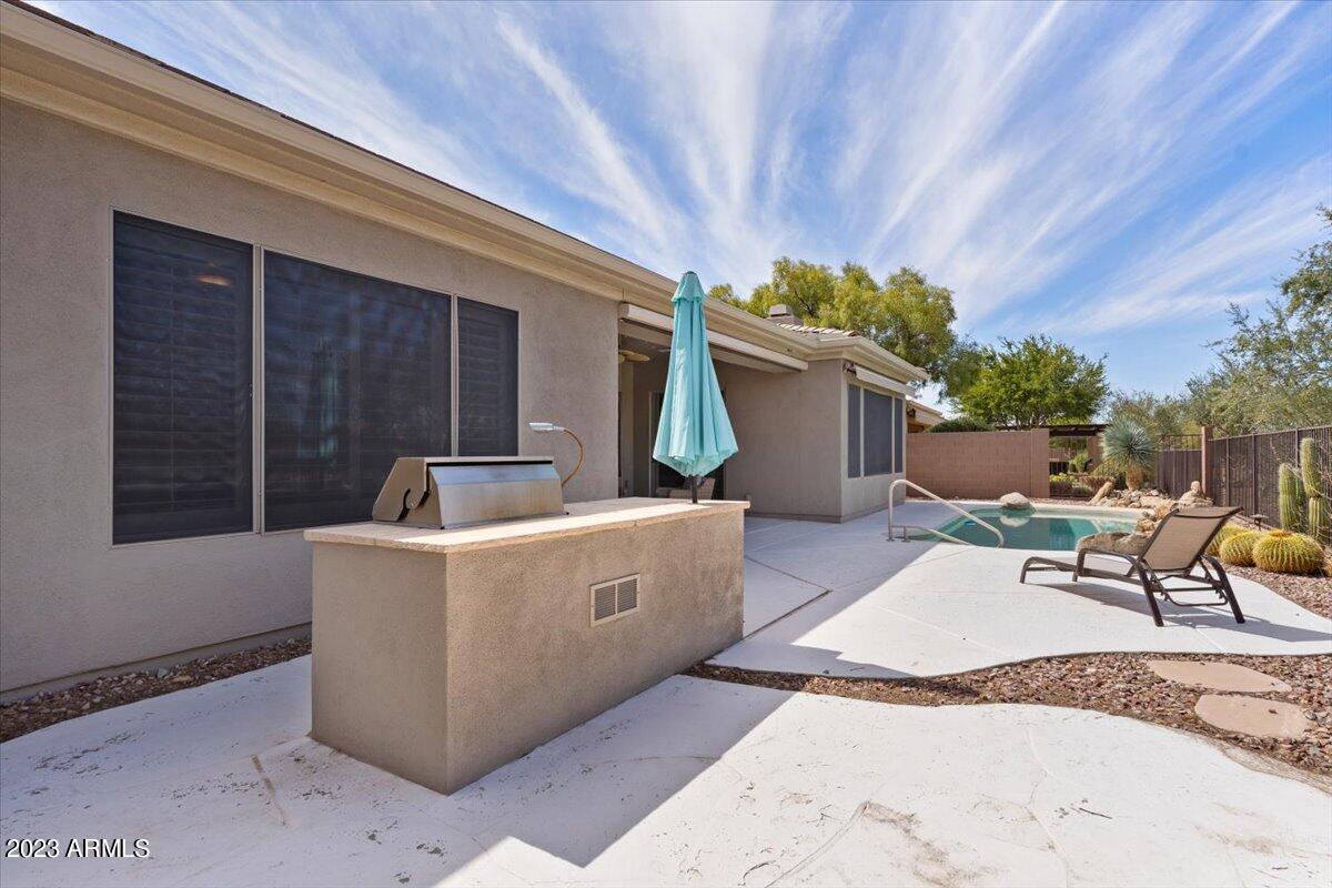 42032 N EMERALD LAKE Drive