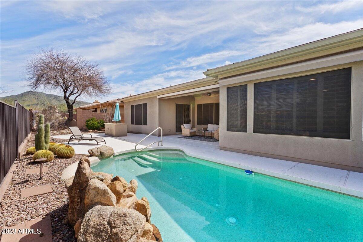 42032 N EMERALD LAKE Drive