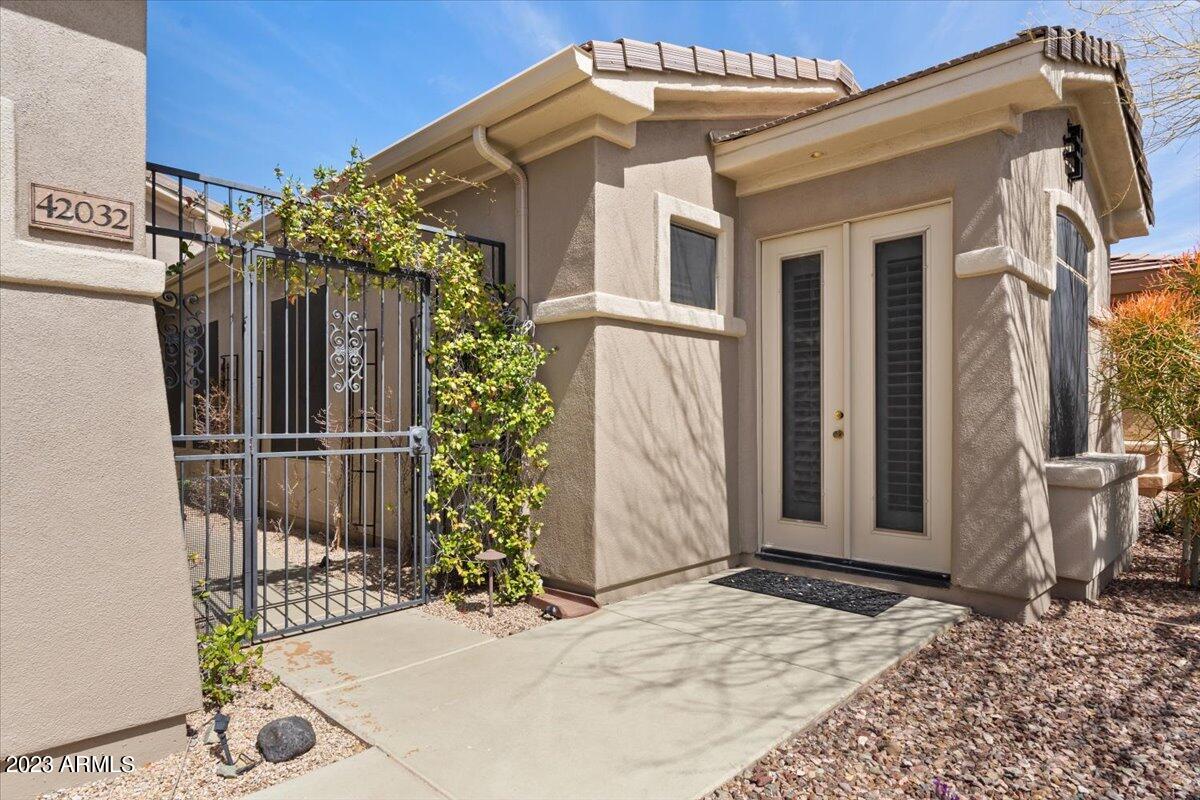42032 N EMERALD LAKE Drive