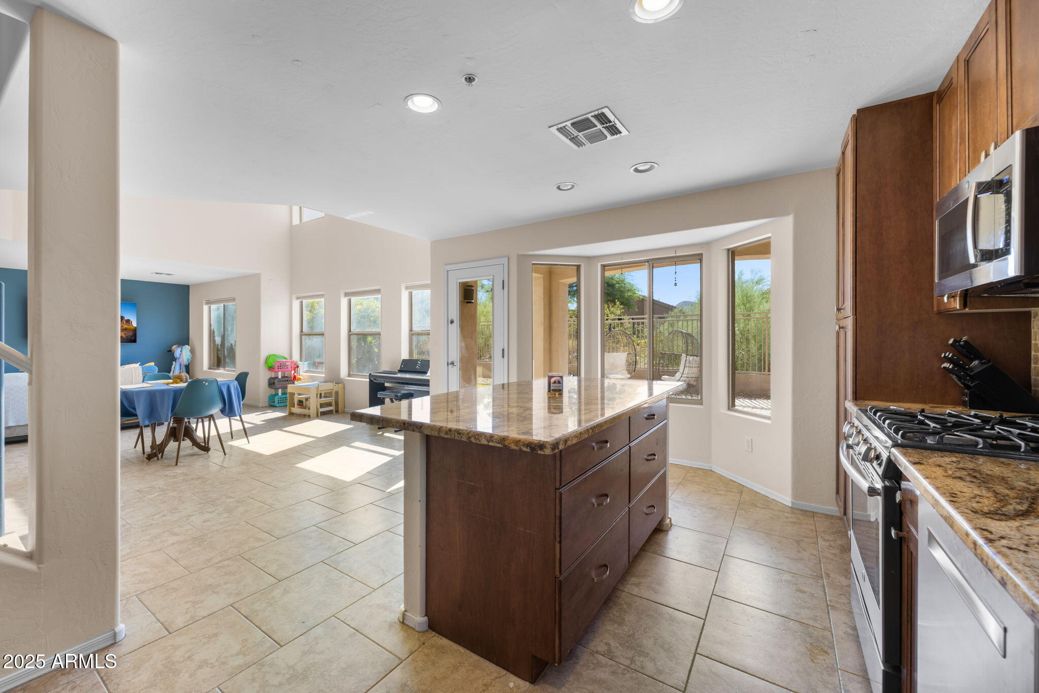 10313 E STAR OF THE DESERT Drive