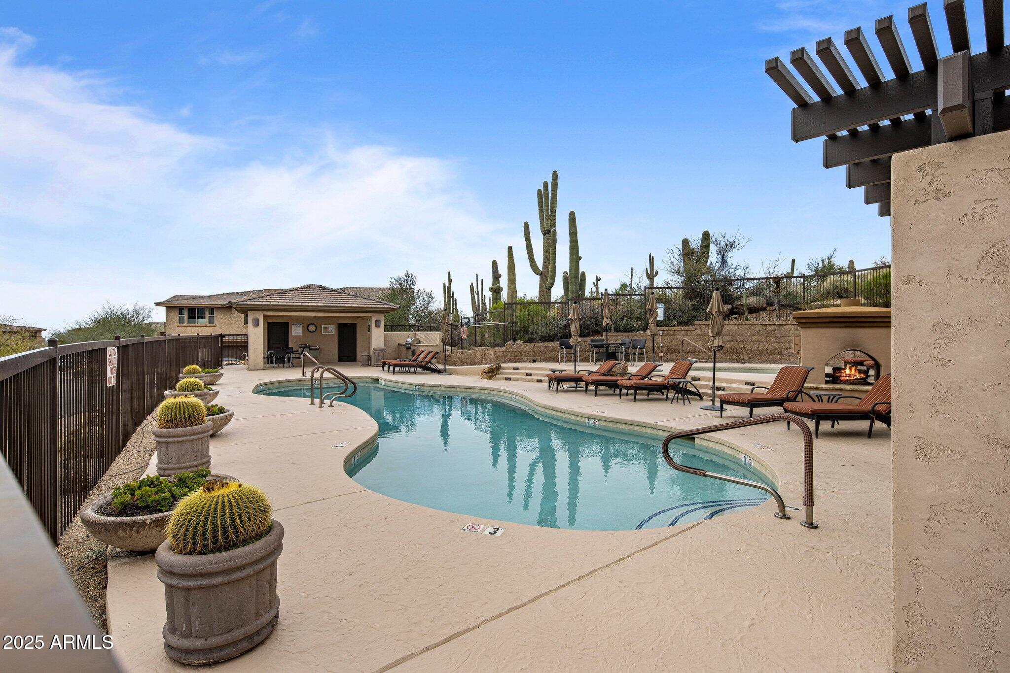 10260 E WHITE FEATHER Lane, 2003, Scottsdale Unit: 2003