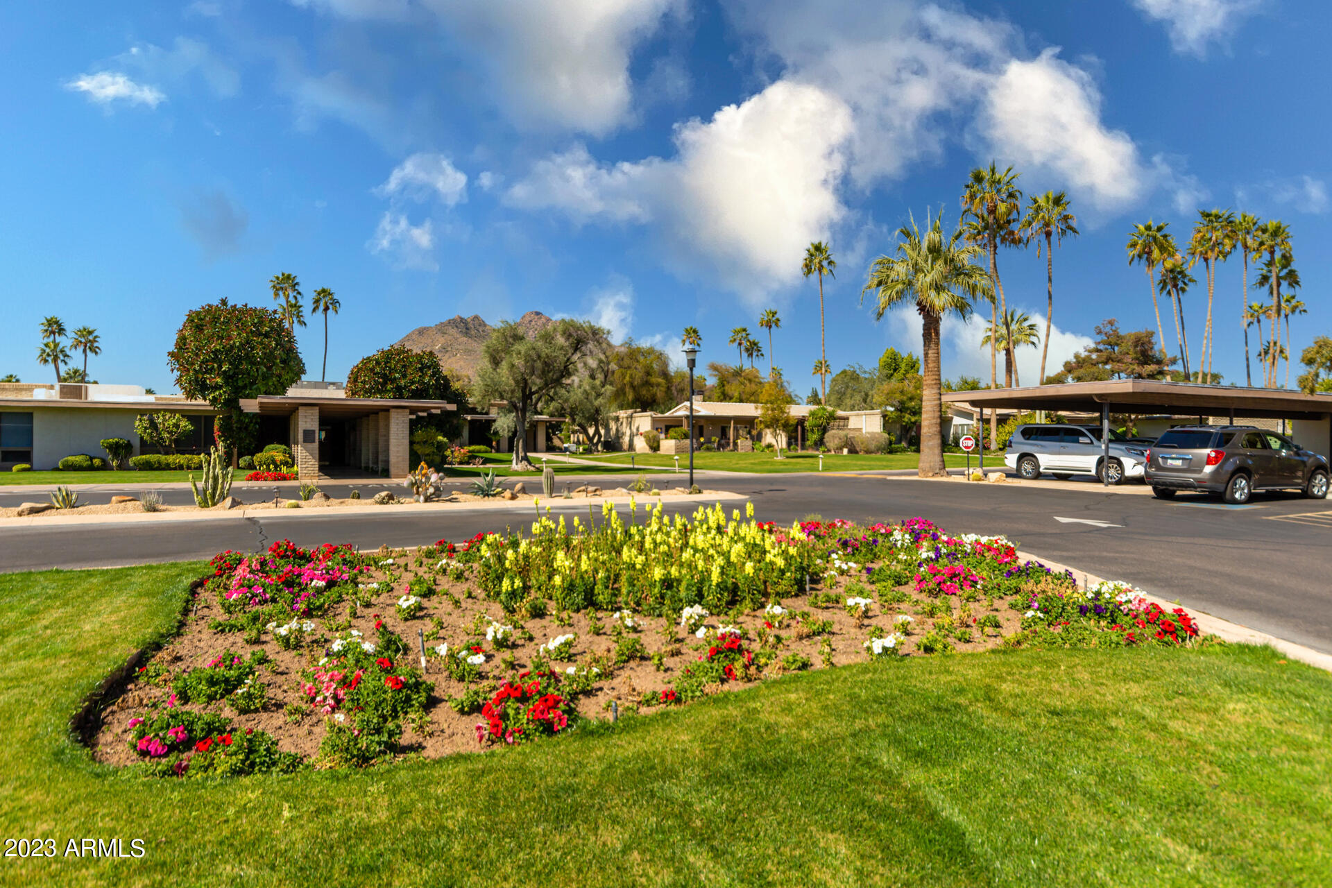 4800 N 68TH Street, 320