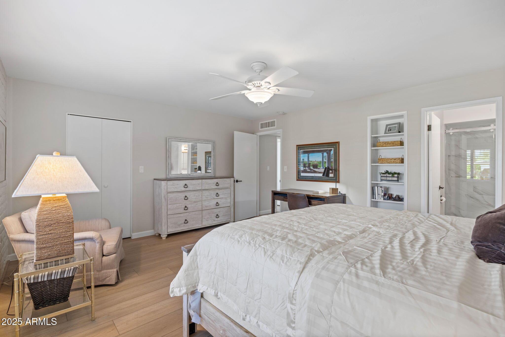 4800 N 68TH Street, 320