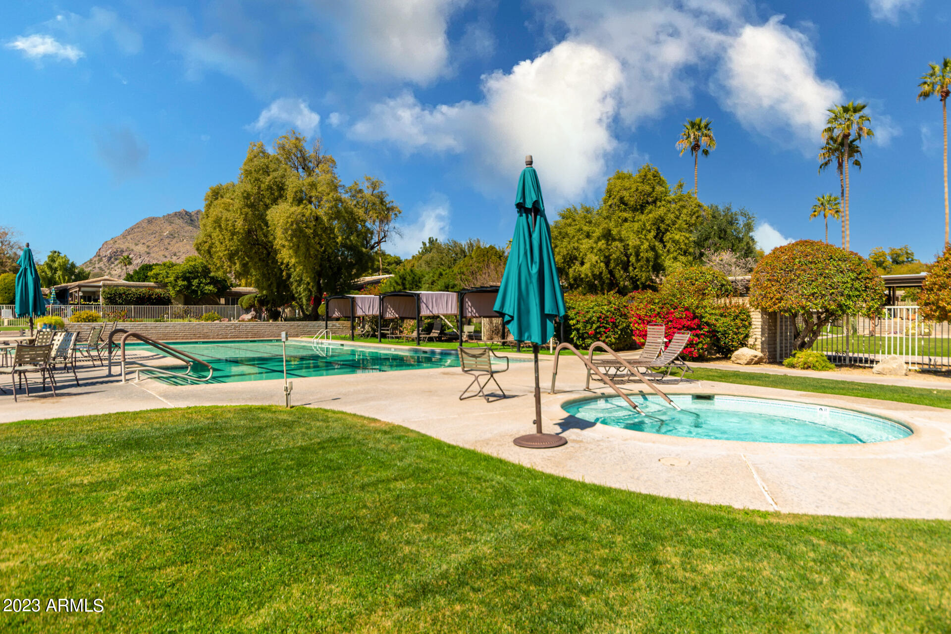 4800 N 68TH Street, 320