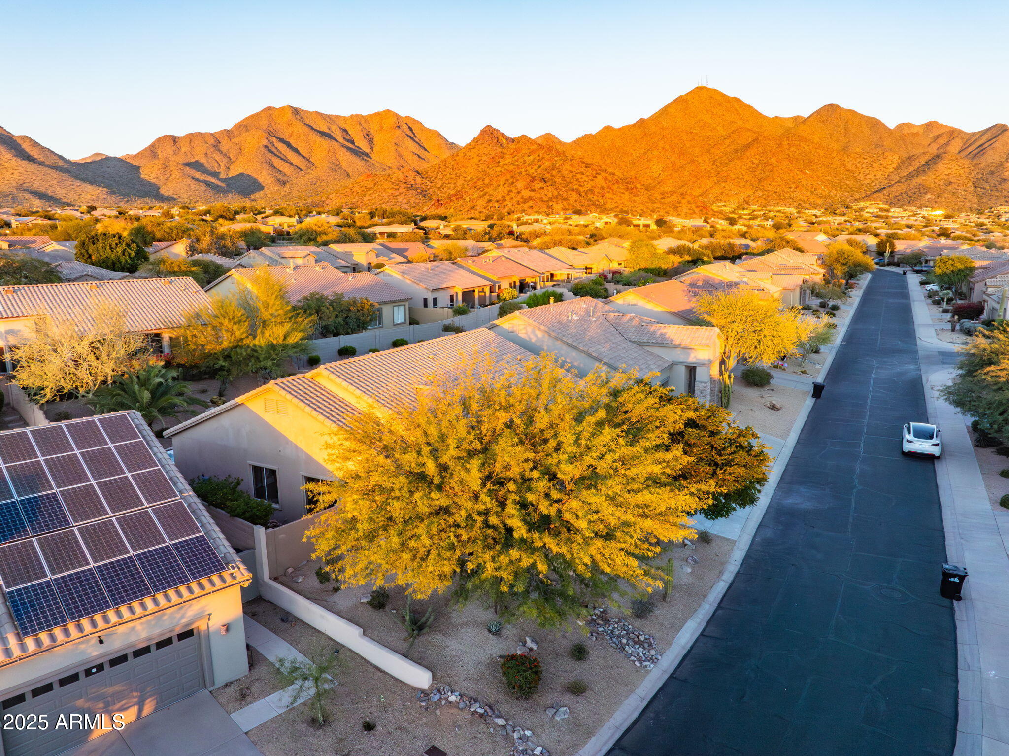 10796 E BETONY Drive