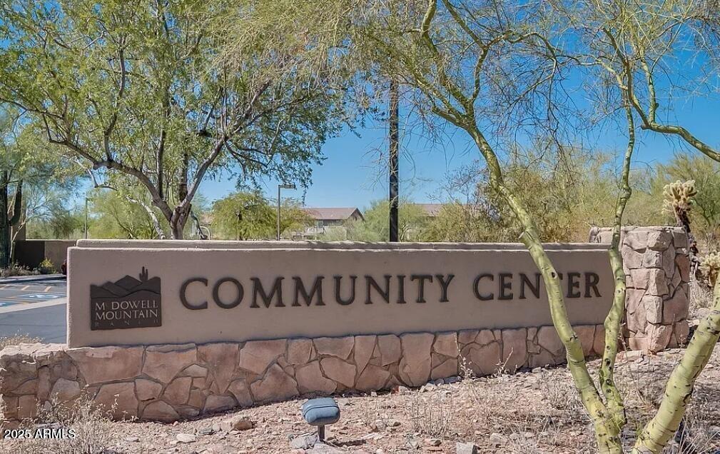 10796 E BETONY Drive