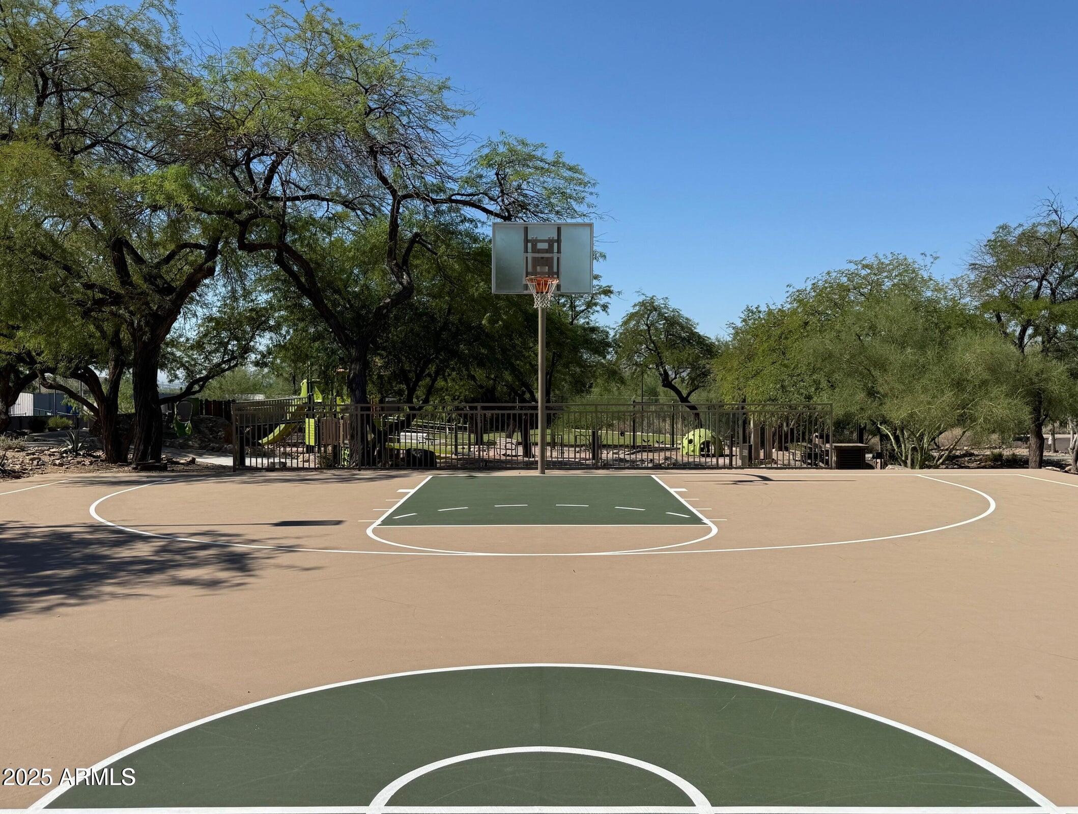 10796 E BETONY Drive