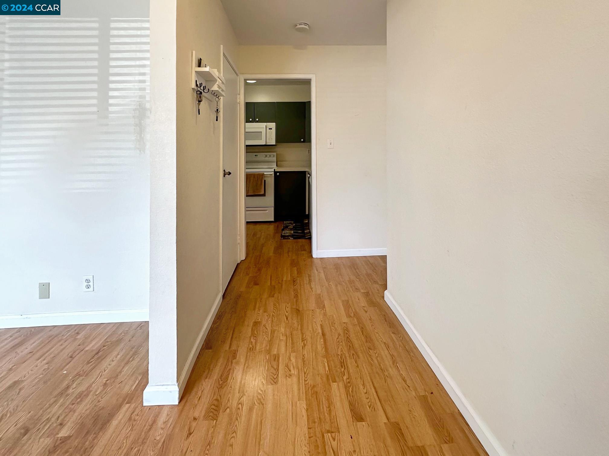1453 Del Rio Cir # A