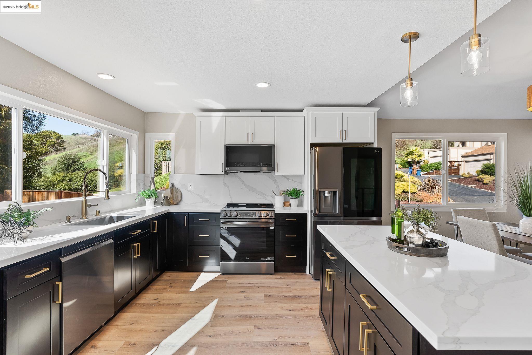 6510 Longwood Ct