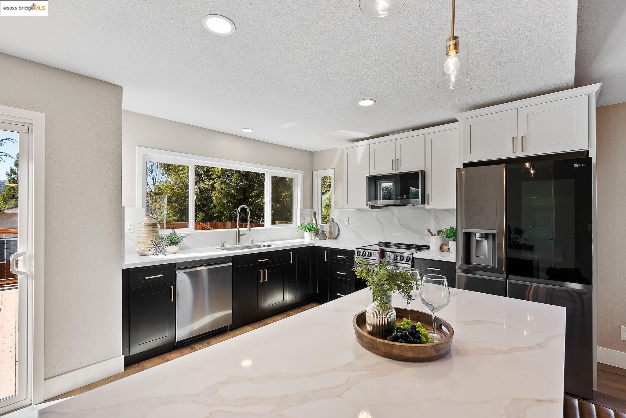 6510 Longwood Ct
